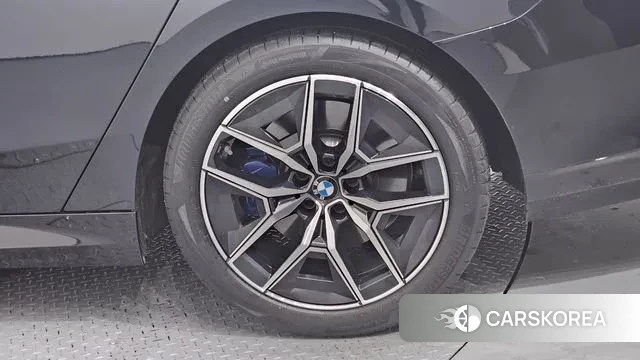 BMW 5 Series (G60) id 3026654 из Кореи 15