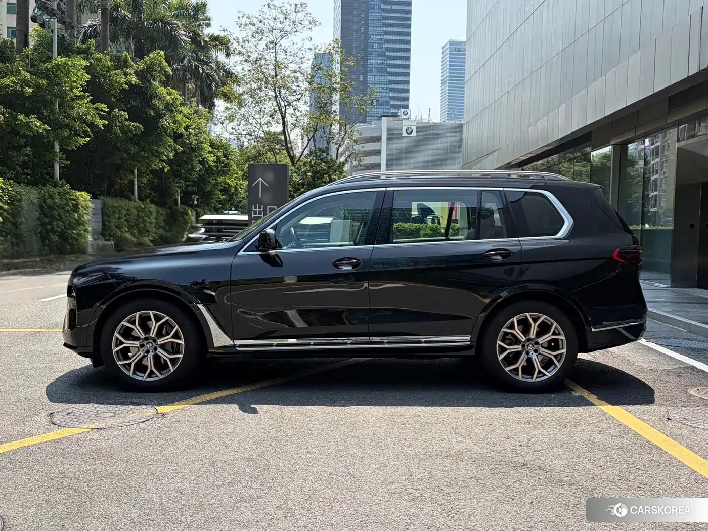 BMW X7 id 4685942 из Китая 19