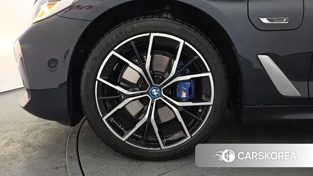 BMW 5 Series (G30) id 3675724 из Кореи 15