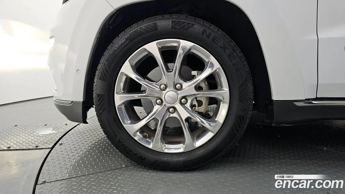 Jeep Grand Cherokee id 1905673 из Кореи 15