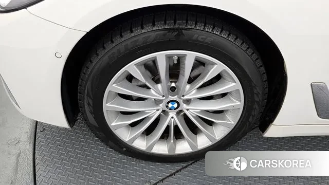 BMW 5 Series (G30) id 3468798 из Кореи 15