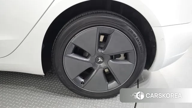 Tesla Model 3 id 2894726 из Кореи 15