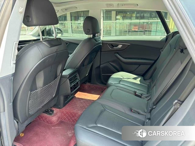 Audi Q8 2022 Черный из Китая, фото 5