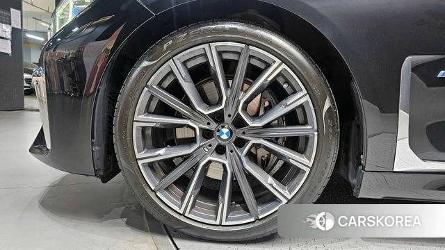 BMW 7 Series (G11) id 4282626 из Кореи 25
