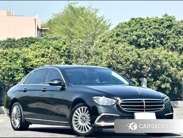 Mercedes-Benz E-class 2023 Черный из Китая, фото 5