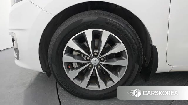 Kia All New Carnival id 3925203 из Кореи 15