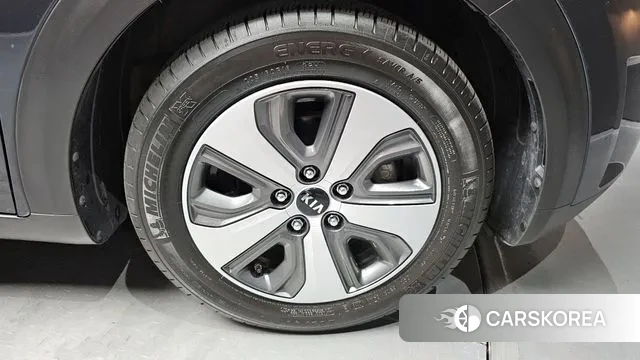 Kia Niro id 3060790 из Кореи 15