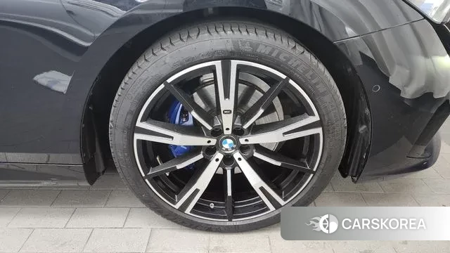 BMW 5 Series (G60) id 3442056 из Кореи 15