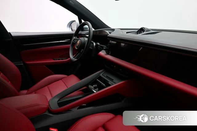 Porsche Macan EV id 3908770 из Китая 10