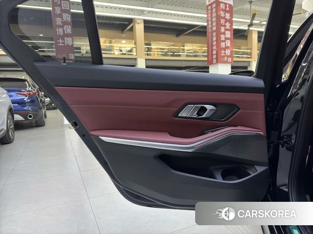 BMW 3 series id 4335044 из Китая 10