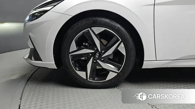 Hyundai Avante Hybrid (CN7) id 3427346 из Кореи 15