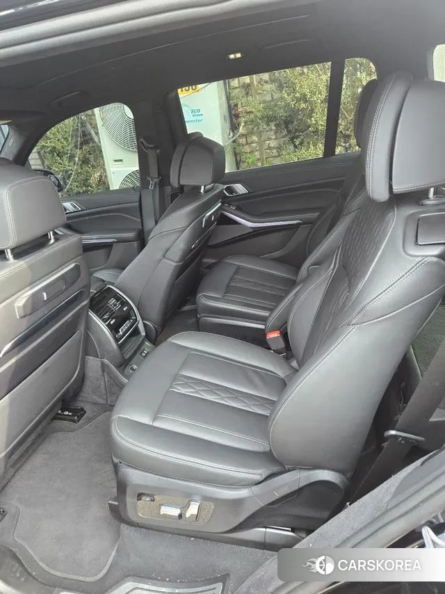 BMW X7 (G07) 2024 Черный из Кореи, фото 5