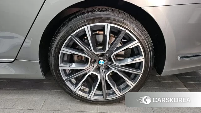 BMW 7 Series (G11) id 3740975 из Кореи 15