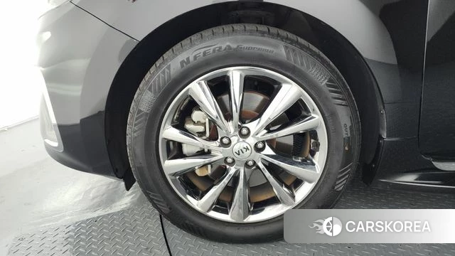 Kia The New Carnival id 4286080 из Кореи 29