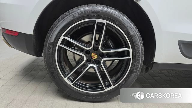 Porsche Macan id 4195776 из Кореи 26