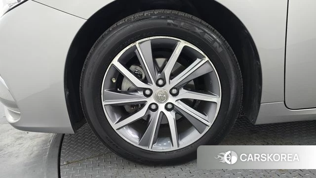 Lexus New ES300h id 3845900 из Кореи 15