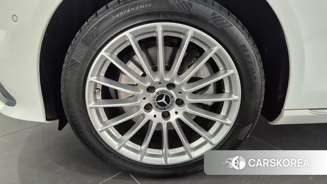 Mercedes-Benz E-Class W213 id 3306771 из Кореи 13