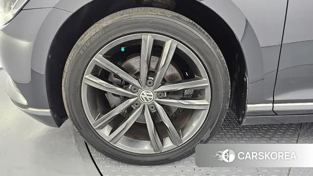 Volkswagen Passat GT (B8) id 3386276 из Кореи 15