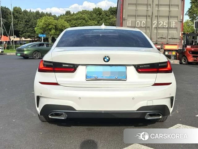 BMW 3 series 2022 Белый из Китая, фото 5