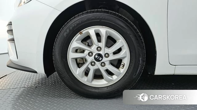 Kia Come New K3 id 4294422 из Кореи 15