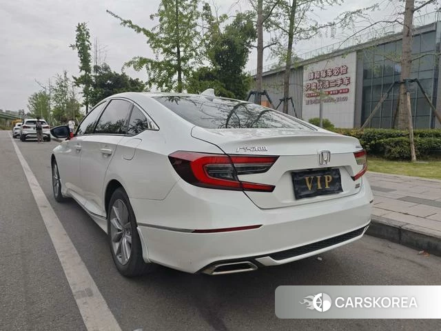 Honda Accord id 4300148 из Китая 7