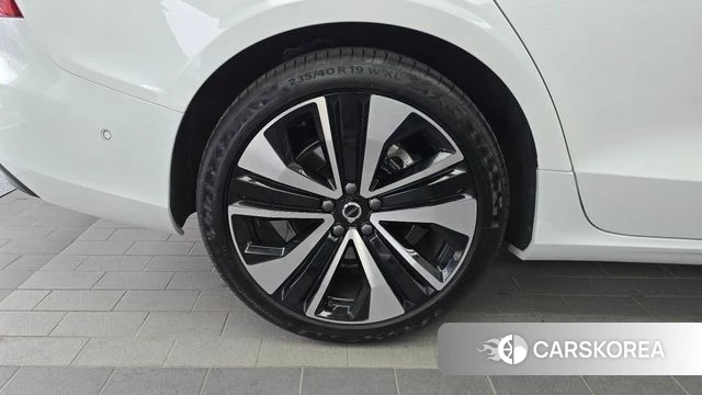 Volvo S60 3rd generation id 4715122 из Кореи 15