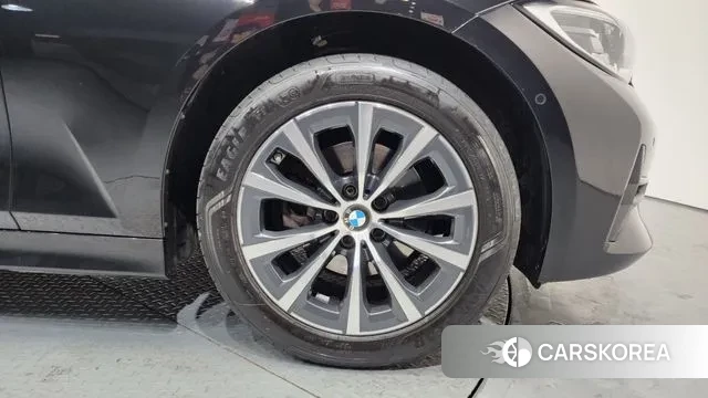BMW 3 Series (G20) id 3650064 из Кореи 15