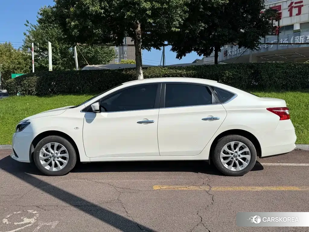 Nissan Sylphy id 4659903 из Китая 9