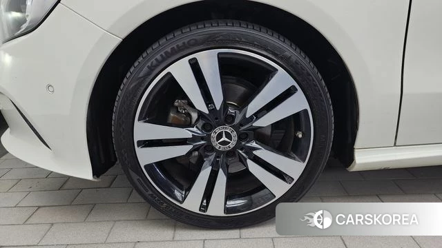 Mercedes-Benz A-Class W176 id 4417413 из Кореи 25