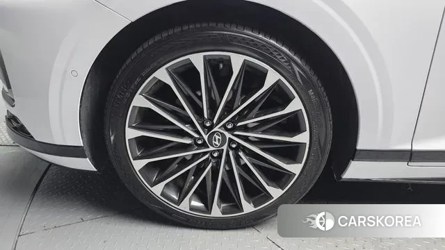 Hyundai Grandeur Hybrid (GN7) id 3452514 из Кореи 15