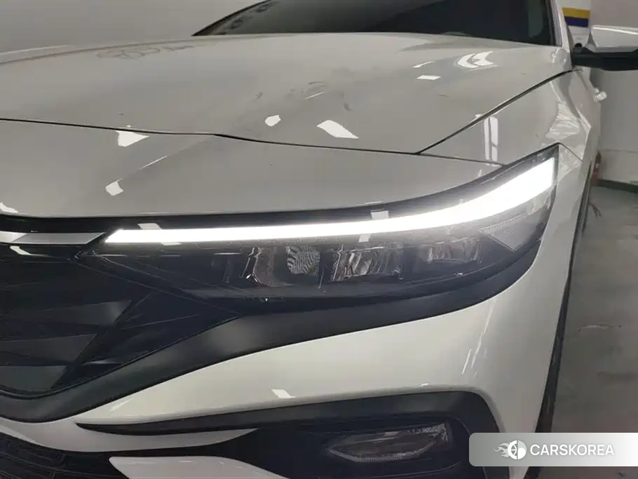 Hyundai Elantra id 4514131 из Китая 11