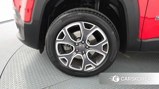Jeep Renegade id 4269418 из Кореи 25