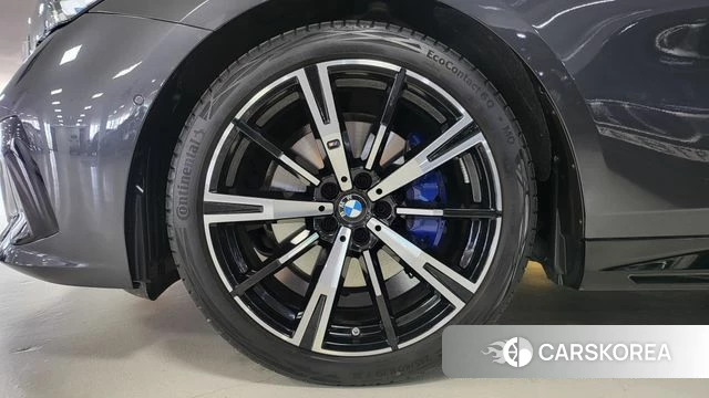 BMW 5 Series (G60) id 3826133 из Кореи 15