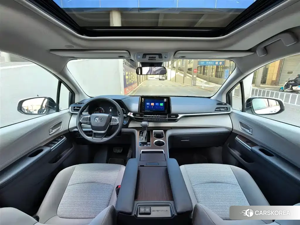Toyota Sienna id 4653925 из Китая 10