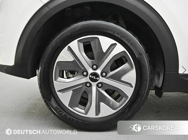 Kia Niro EV id 3965145 из Кореи 15