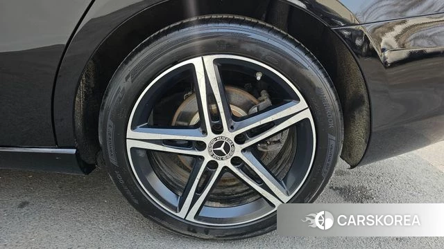 Mercedes-Benz A-Class W177 id 3852780 из Кореи 15