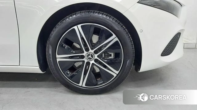 Mercedes-Benz A-Class W177 id 4222976 из Кореи 15