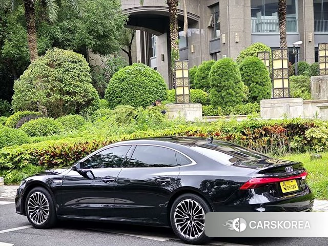 Audi A7L id 4335345 из Китая 22