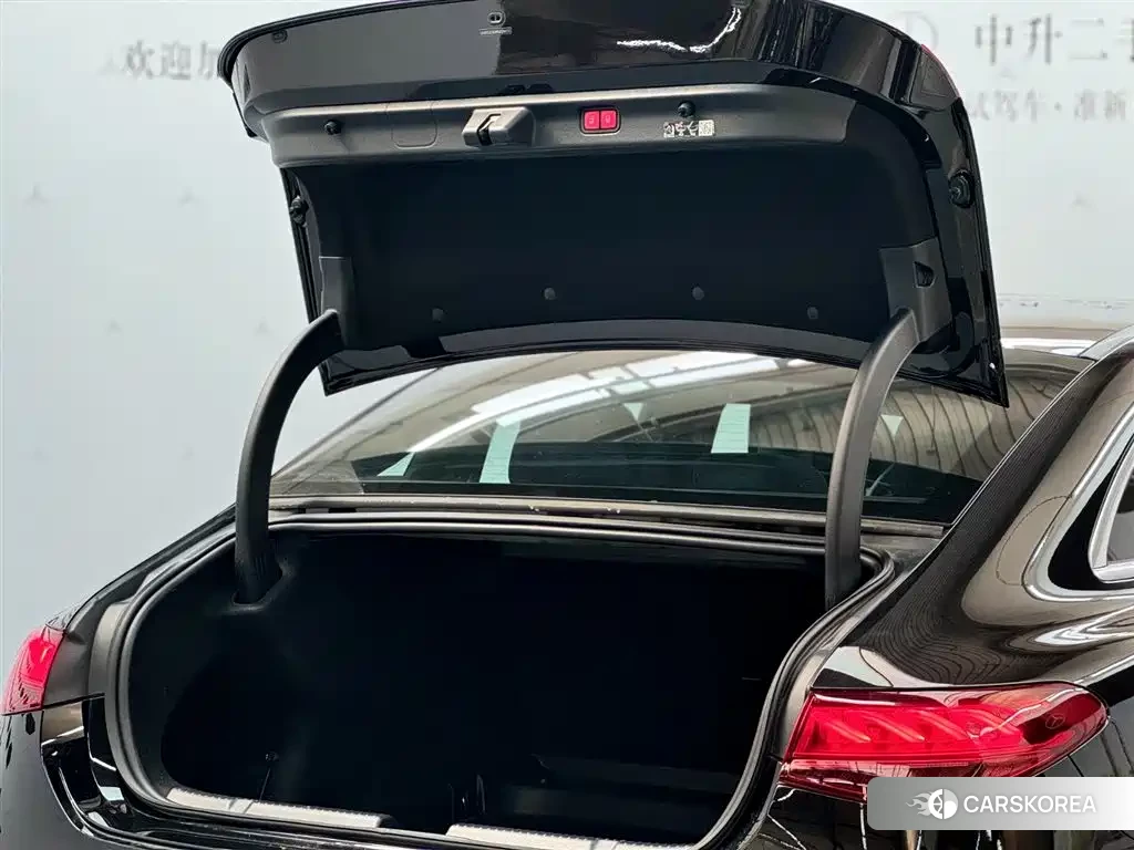 Mercedes-Benz EQE id 4559743 из Китая 8