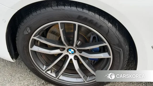 BMW 5 Series (G30) id 3528918 из Кореи 15