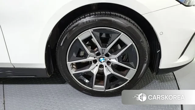 BMW 5 Series (G60) id 3555234 из Кореи 15