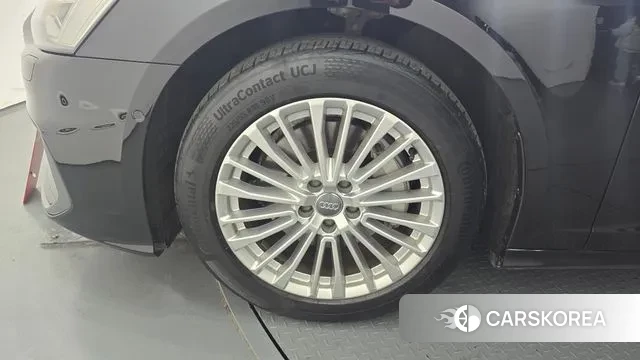 Audi A6 (C8) id 3681408 из Кореи 15