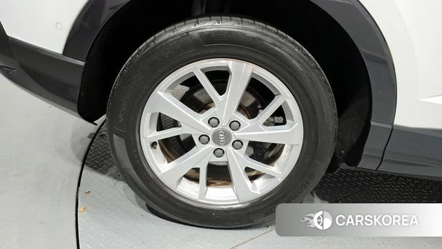 Audi Q3 (F3) id 4389803 из Кореи 27