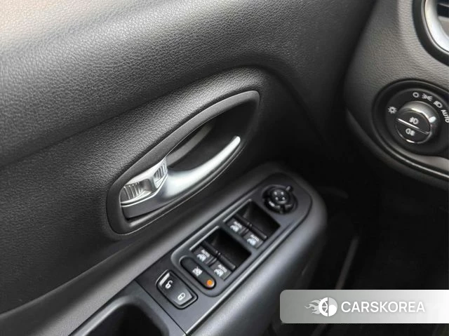Jeep Renegade 2021 Черный из Кореи, фото 5