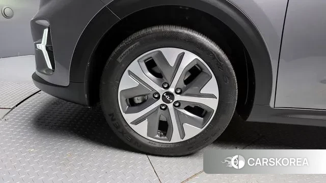 Kia Niro Plus id 3606333 из Кореи 15