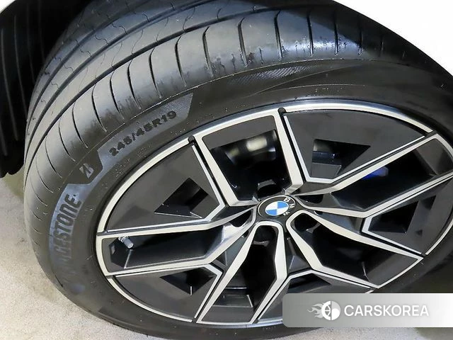 BMW 5 Series (G60) id 4279809 из Кореи 15