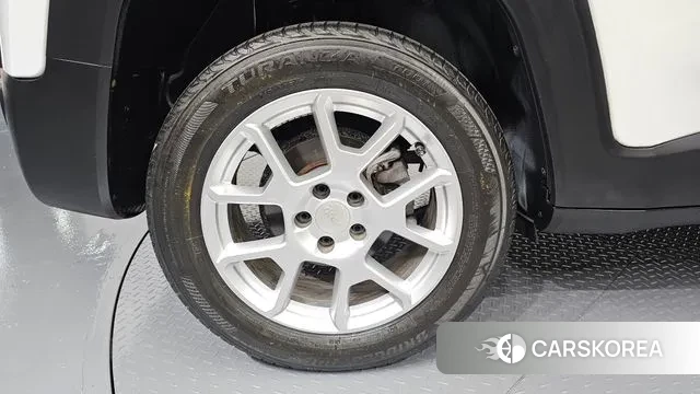 Jeep Renegade id 3291995 из Кореи 15