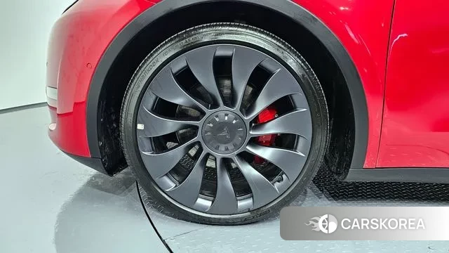 Tesla Model Y id 3257953 из Кореи 15