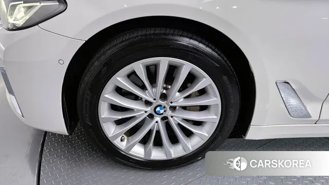 BMW 5 Series (G30) id 2960815 из Кореи 15