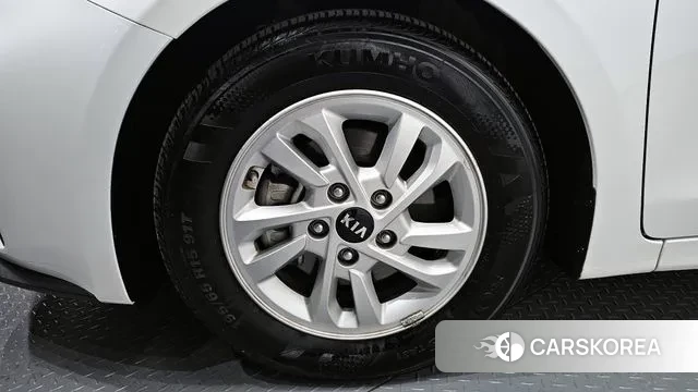 Kia Come New K3 id 3671711 из Кореи 15